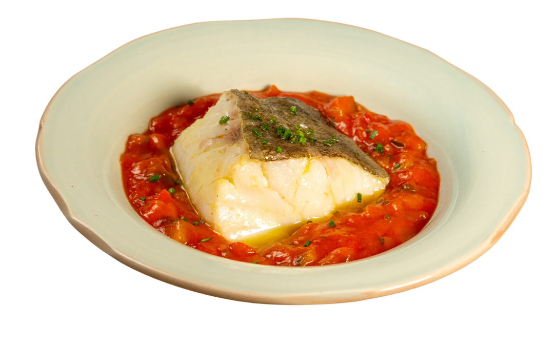 Lomo de bacalao confitado en AOVE con pisto cordobés