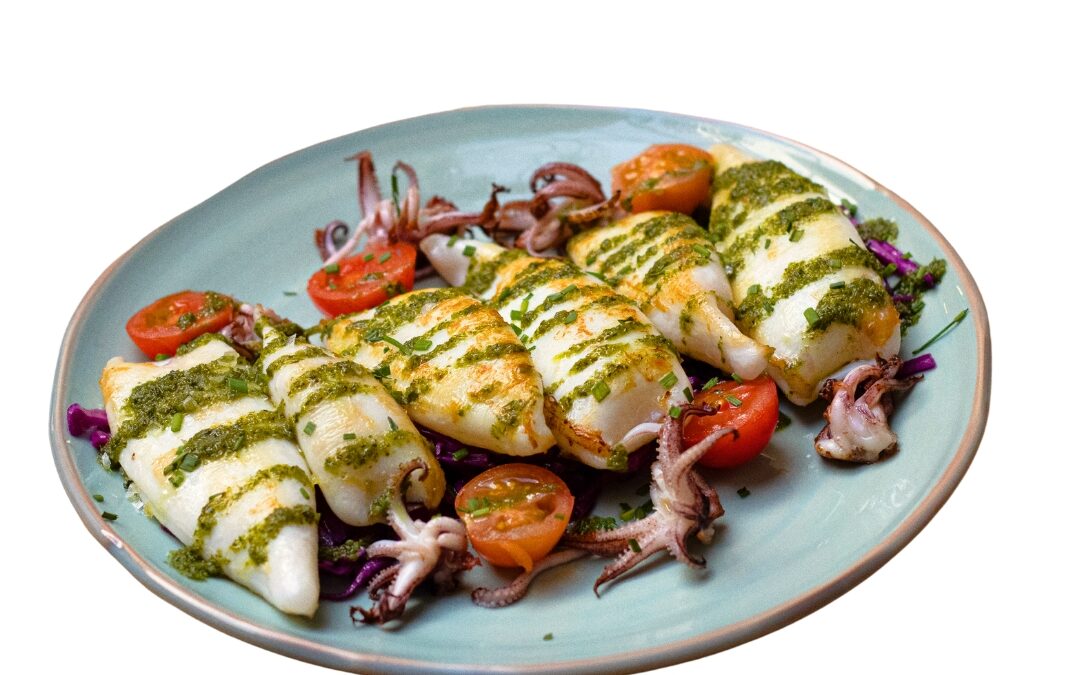 Chipirones salteados con ensalada de col