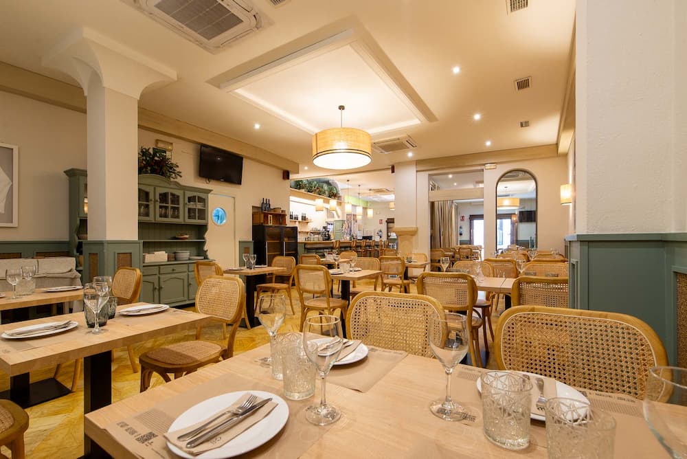 Bodegas Mezquita Céspedes | Restaurante Córdoba, hostelería y restauración en Córdoba