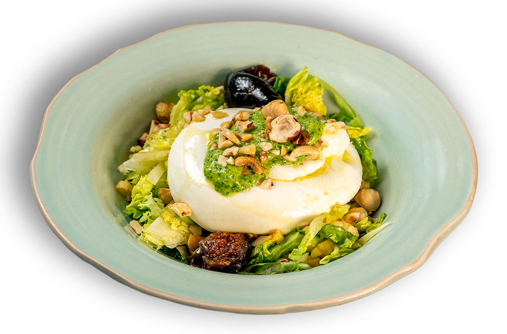 Ensalada de Burrata con cogollos de lechuga a la cordobesa e higos confitados