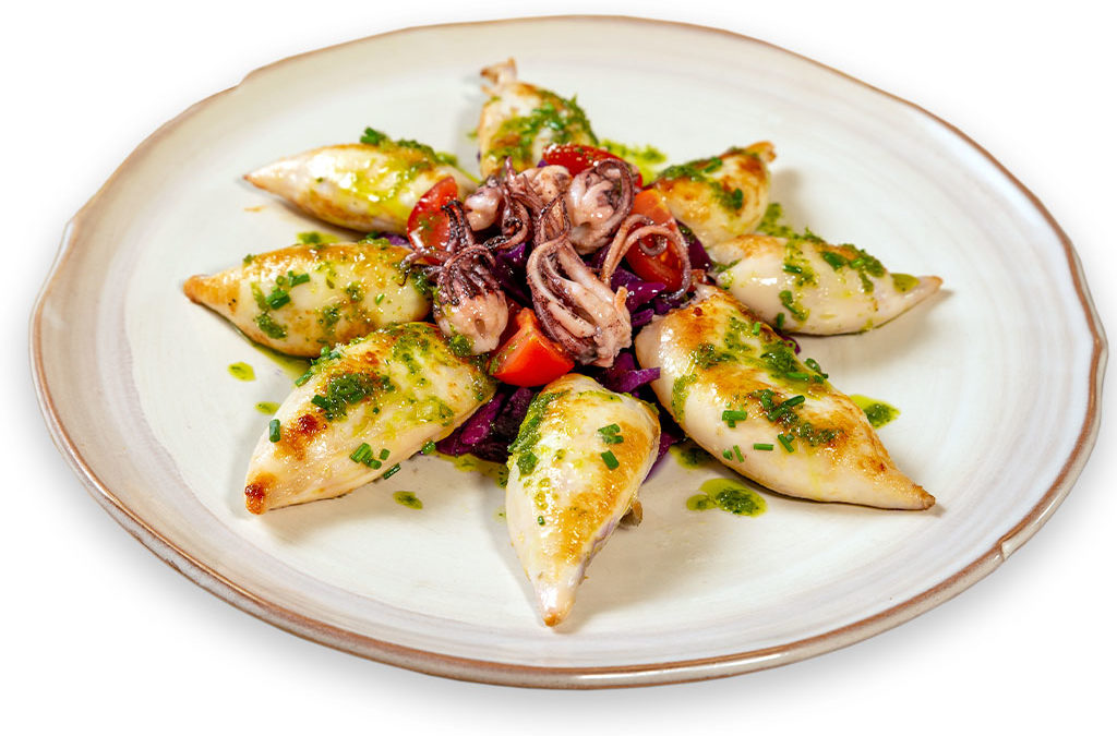 Chipirones salteados con ensalada de col